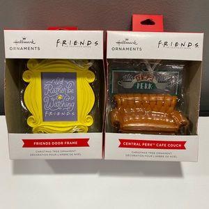 LOT of 2 Hallmark Ornaments FRIENDS TV Show CENTRAL PERK CAFE COUCH + DOOR FRAME